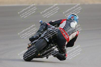 media/Dec-17-2022-SoCal Trackdays (Sat) [[224abd9271]]/Turn 10 Backside (120pm)/